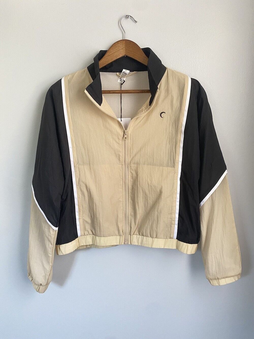 NWT Zyia Active Black and Tan Color Block Zipper Jacket S Nylon Zip Up Athletic
